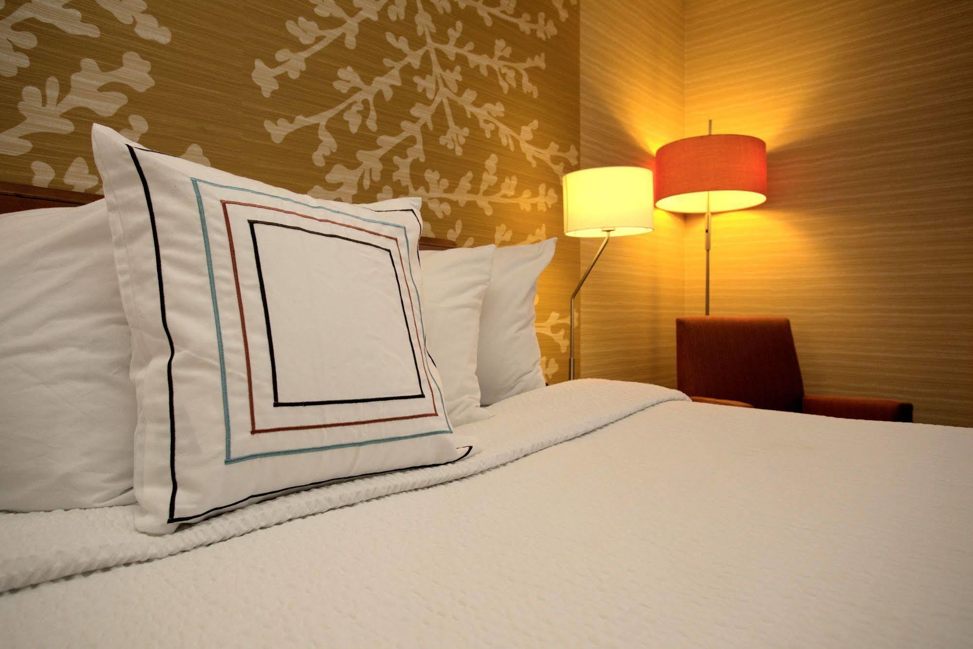 Fairfield Inn & Suites By Marriott Edison - South Plainfield Экстерьер фото